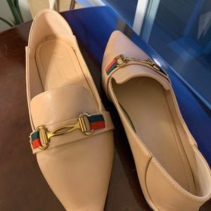 Tan Womens loafers gold buckle red/green stripe